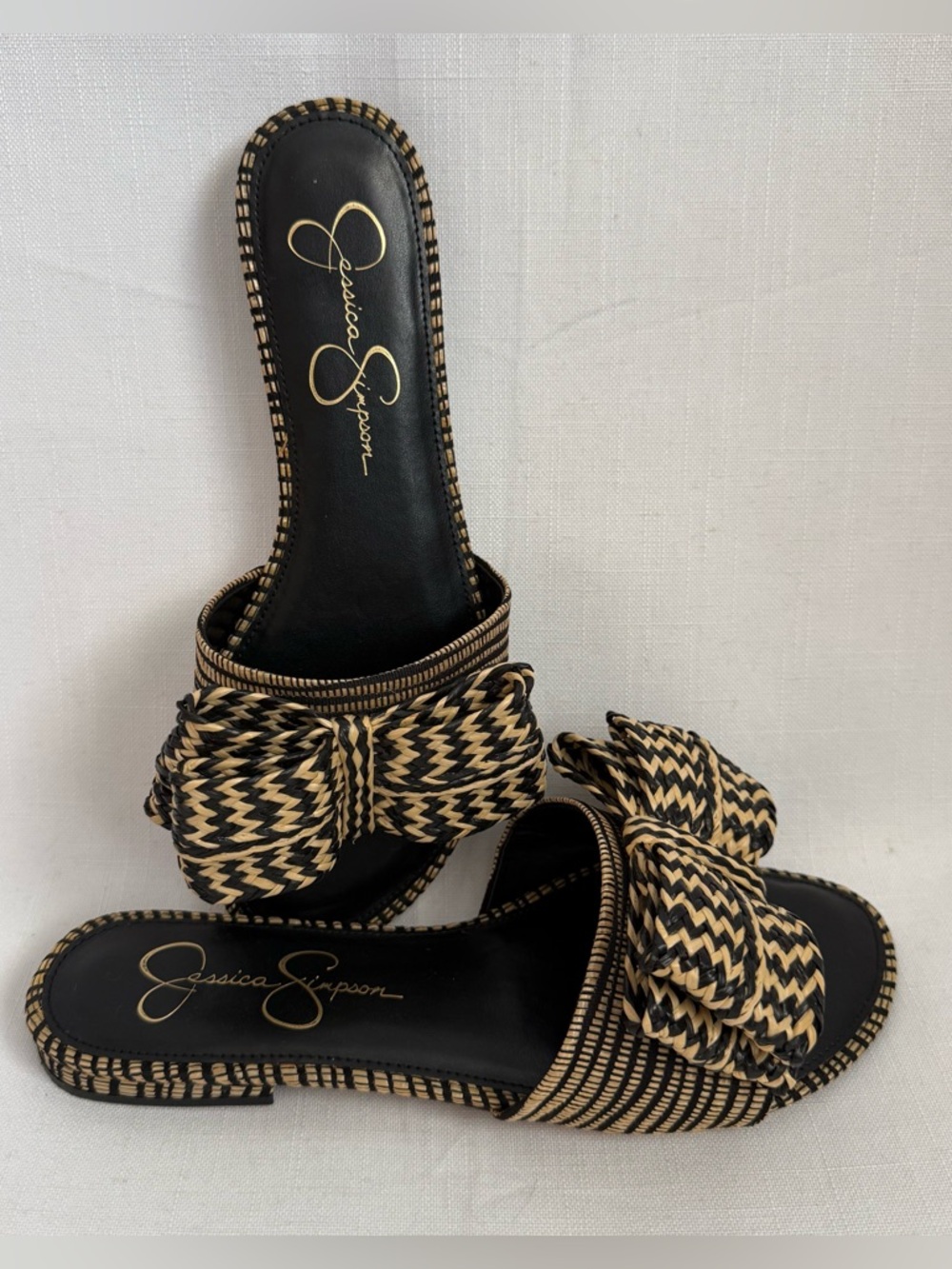 Jessica Simpson 7.5 Slides Avrena Black Beige Woven Bow Slide Flat Sandal Womens - Picture 2 of 7